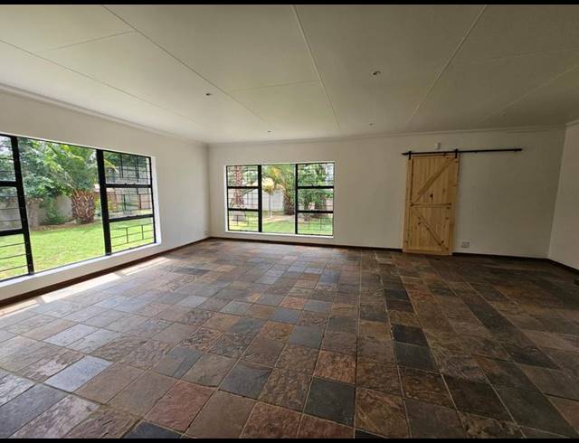 3 BEDROOM HOUSE FOR SALE IN ASTON MANOR